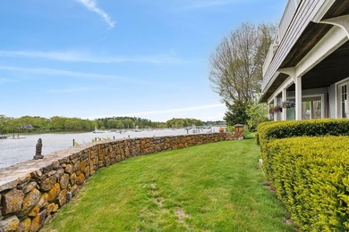 An estate prominently positioned on the banks of the York River - photo 16