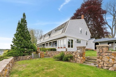 An estate prominently positioned on the banks of the York River - photo 17