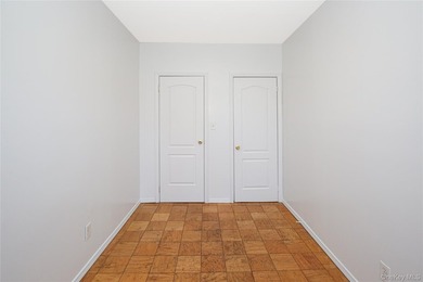 immaculate R6b zoned 4 family. All market rate units. stainless - photo 23