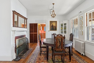 An estate prominently positioned on the banks of the York River - photo 39