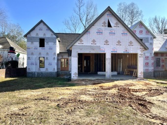 Canebrake Lake Home For Sale in Hattiesburg Mississippi