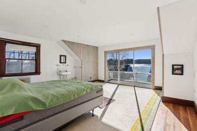 An estate prominently positioned on the banks of the York River - photo 43