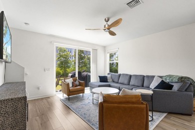 Built in 2023, this well maintained 3 bedroom, 2.5 bathroom - photo 7