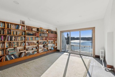 An estate prominently positioned on the banks of the York River - photo 48