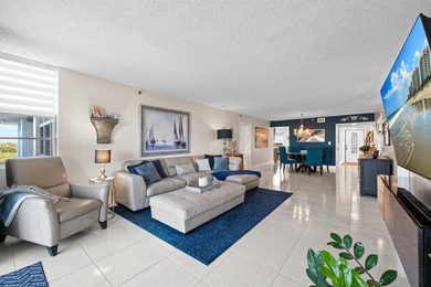 Stunning completely renovated spacious 3/2.5 *F* Model unit in - photo 5