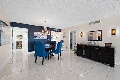 Stunning completely renovated spacious 3/2.5 *F* Model unit in - photo 8