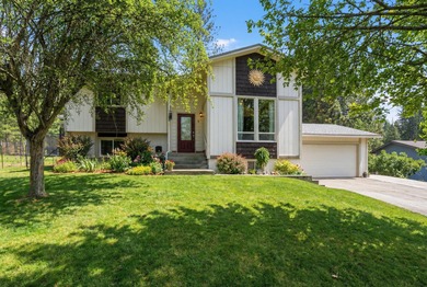 Lake Home For Sale in Nine Mile Falls, Washington
