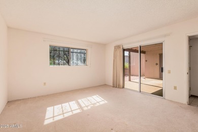 2 bedroom, 2 bathroom, 1,512' sq ft, one-level townhome in the