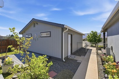 Located in Desert Aire - a Columbia River community known for - photo 25