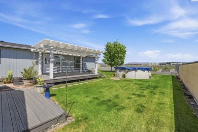 Located in Desert Aire - a Columbia River community known for - photo 26