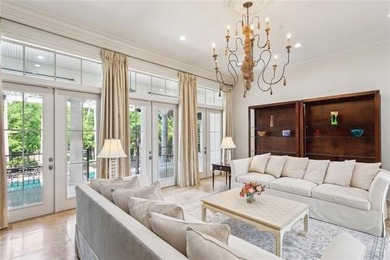 This custom estate perfectly balances the mid-2000s large-scale - photo 7