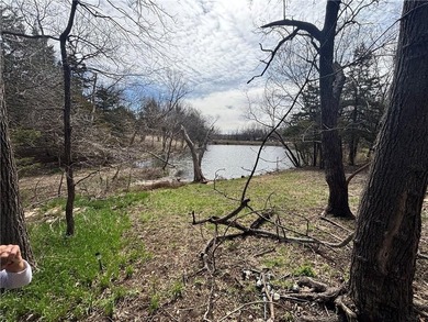 Charming Lot with Two Cabins at Sugar Valley Lake This property - photo 5