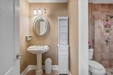 Welcome to your lakeside retreat! This beautifully updated - photo 22