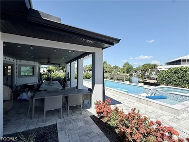 Waterfront Gulf-Access Pool Home - Fully Renovated Experience - photo 8
