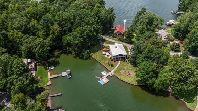 Welcome to your lakeside retreat! This beautifully updated - photo 43