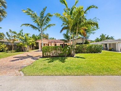 Tastefully updated 3/2 residence on a quiet, walkable street in - photo 1