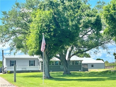 Lake Okeechobee Home For Sale in Moore Haven Florida