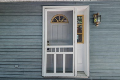 There's a particular kind of quiet that settles in on Lake - photo 4