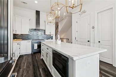 Luxury living on the beautiful Tchefuncte River! 
This stunning