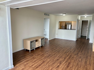 City living at its best in this 1-bedroom, 1-bath condominium