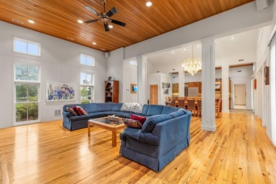 Welcome to an exceptional equestrian estate just 15 miles from - photo 12