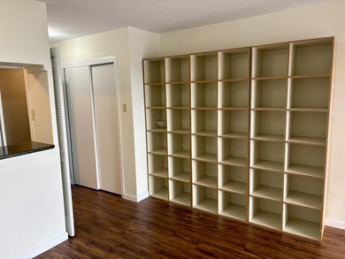 City living at its best in this 1-bedroom, 1-bath condominium