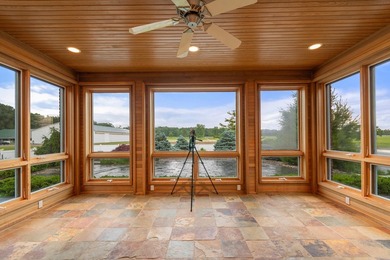 Welcome to an exceptional equestrian estate just 15 miles from - photo 13