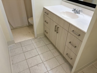 City living at its best in this 1-bedroom, 1-bath condominium