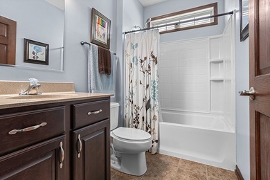 Exceptional custom ranch on a premium lookout lot, showcasing - photo 14