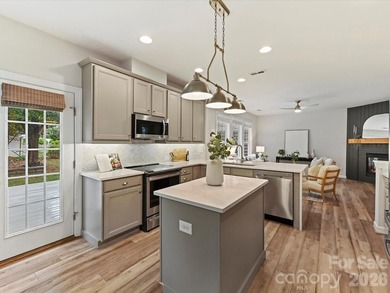 Welcome to this beautifully maintained 4-bedroom, 2.5-bath home - photo 18