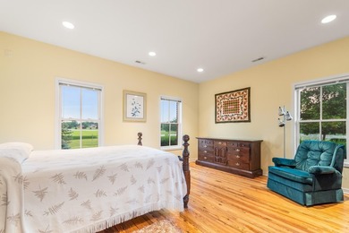 Welcome to an exceptional equestrian estate just 15 miles from - photo 19