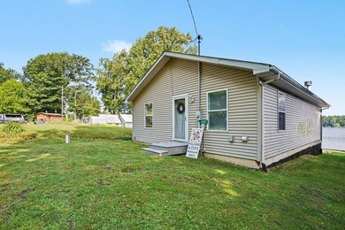 Enjoy lakefront living on beautiful South Scott Lake! This - photo 19