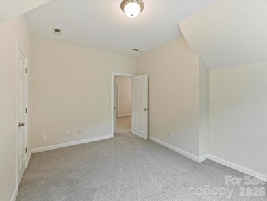 Welcome to this beautifully maintained 4-bedroom, 2.5-bath home - photo 27