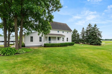 Welcome to an exceptional equestrian estate just 15 miles from - photo 29