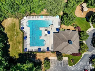 Welcome to this beautifully maintained 4-bedroom, 2.5-bath home - photo 38