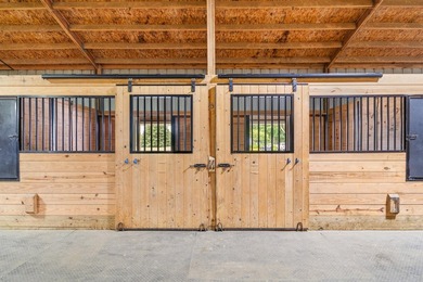 Welcome to an exceptional equestrian estate just 15 miles from - photo 45