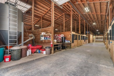 Welcome to an exceptional equestrian estate just 15 miles from - photo 53