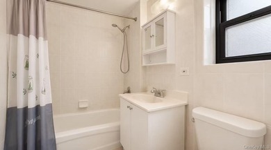 Highly motivated seller! Located in the heart of downtown - photo 5