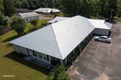 3D TOUR! Great price on this versatile property...Metal Roof is