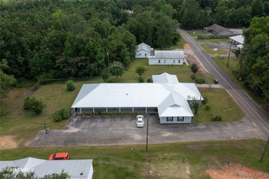 3D TOUR! Great price on this versatile property...Metal Roof is