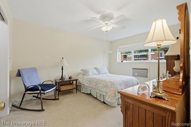 Welcome home to this beautifully maintained 2-bedroom, 1-bath - photo 11