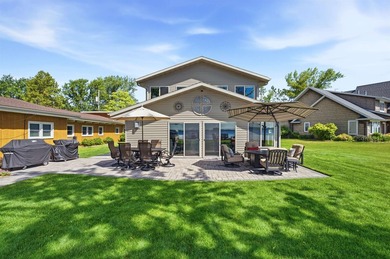 Shawano Lake Home For Sale in Shawano Wisconsin