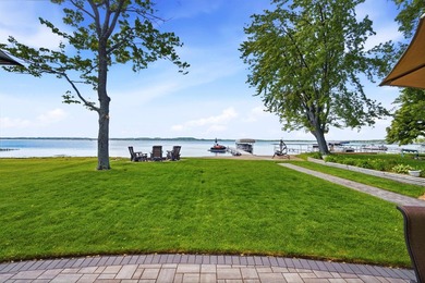 Enjoy the best of Shawano Lake living with this exceptional - photo 3