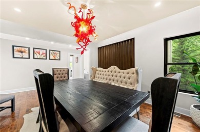 Absolutely Stunning 1 1/2 story Contemporary Estate Home on #5 - photo 8