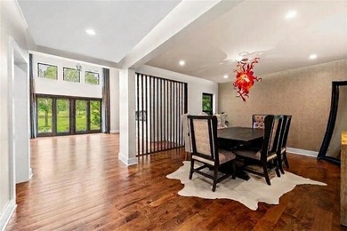 Absolutely Stunning 1 1/2 story Contemporary Estate Home on #5 - photo 9