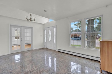Welcome to this beautifully maintained Ranch-style home offering - photo 7