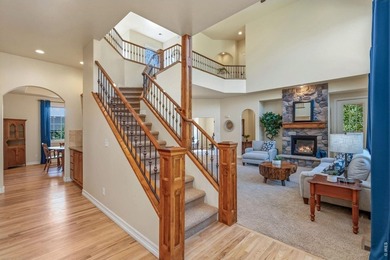 Tucked away in the highly sought-after Richard's Lake - photo 22