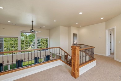 Tucked away in the highly sought-after Richard's Lake - photo 24