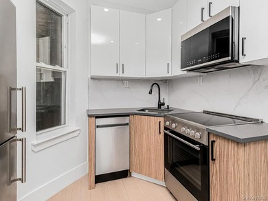 Welcome to 514 E 188TH ST! Phenomenal Investment opportunity to - photo 3