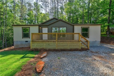 Lake Home For Sale in Eatonton, Georgia